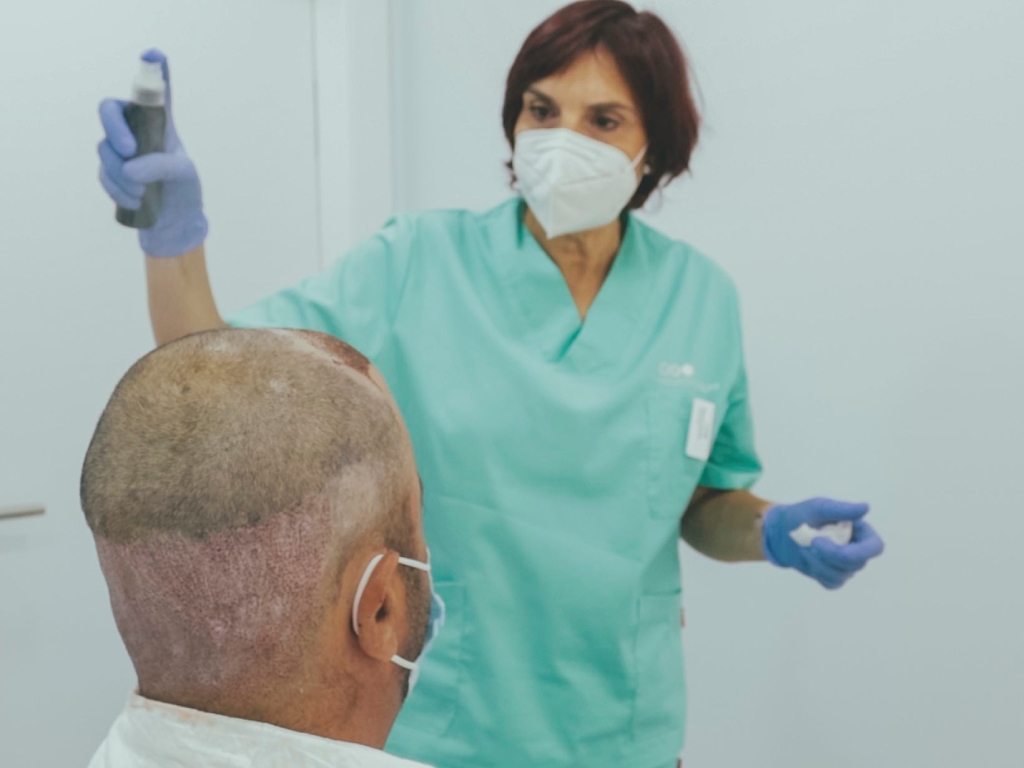 بخاخ بعد زراعة الشعر 